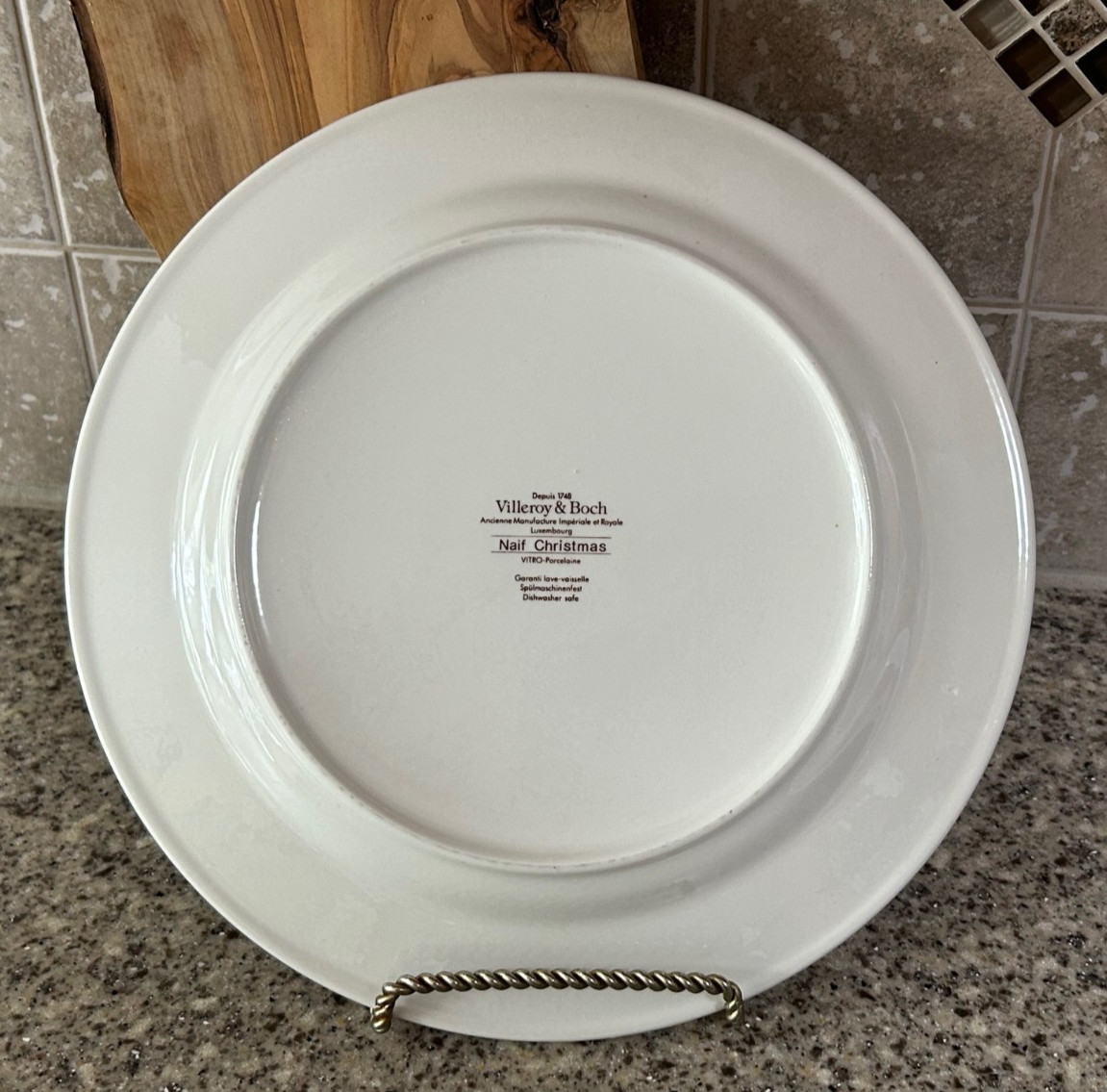 Villeroy & Boch~Naif Christmas~10½” Dinner Plate~Snowy Scene