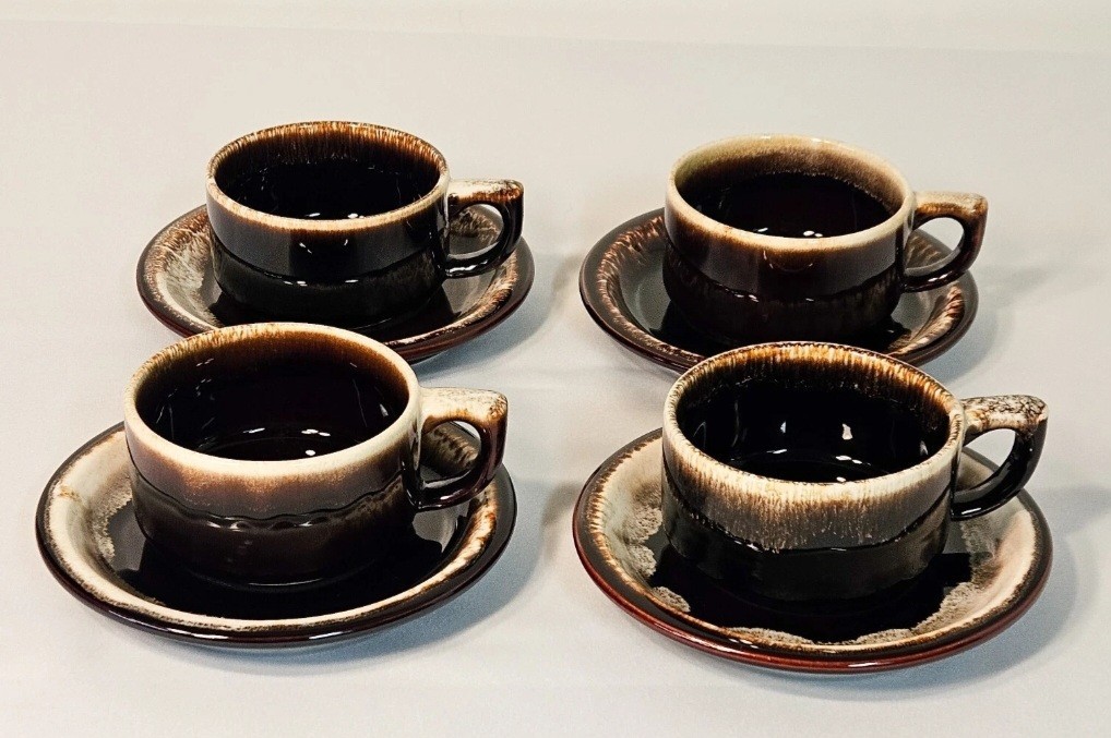 Vintage Pfaltzgraff Gourmet Brown Drip Set 8 Coffee Tea Cups and Saucers Plates