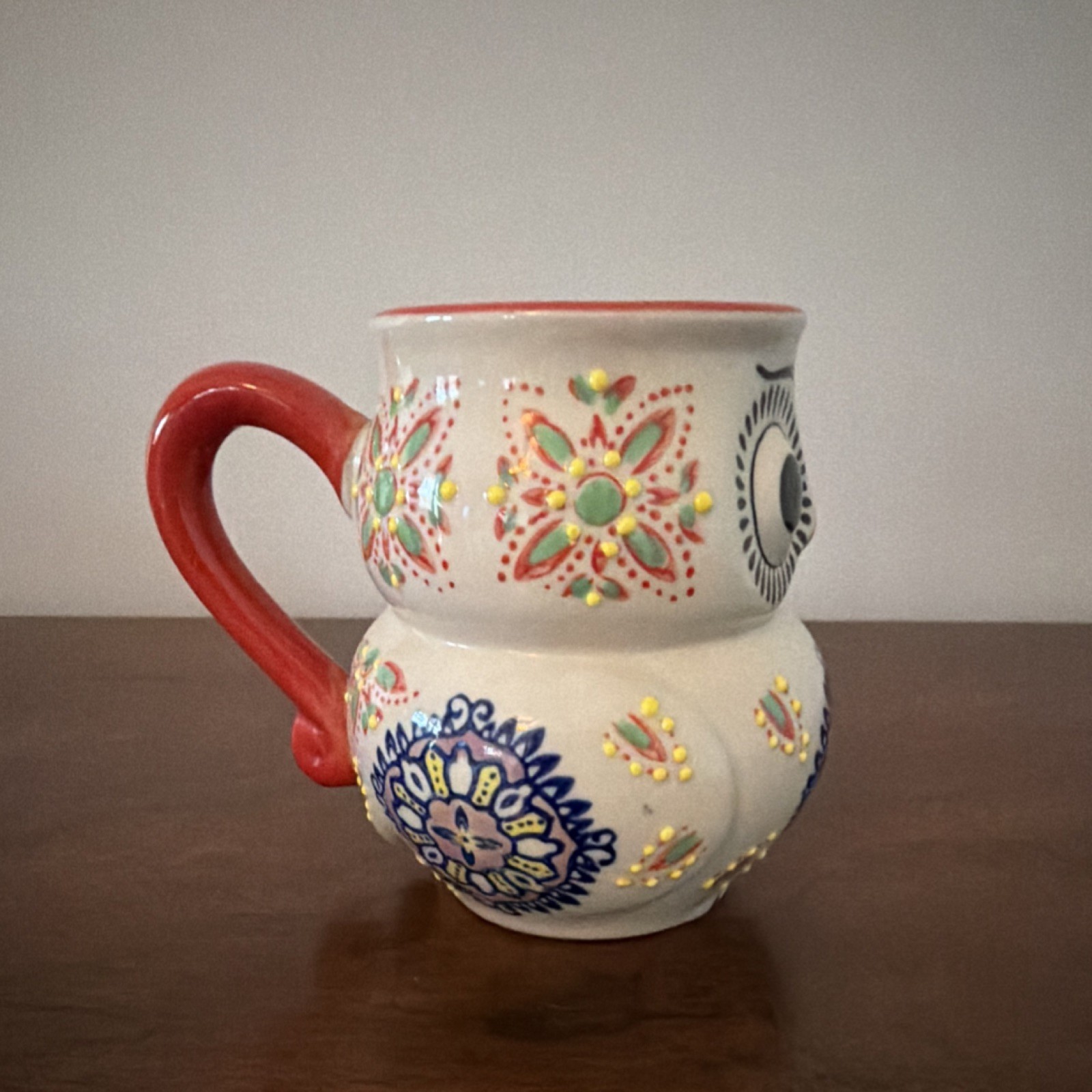 Yokohama Studio Hand Painted Ceramic Figural Owl Mug Red Handle White Blue