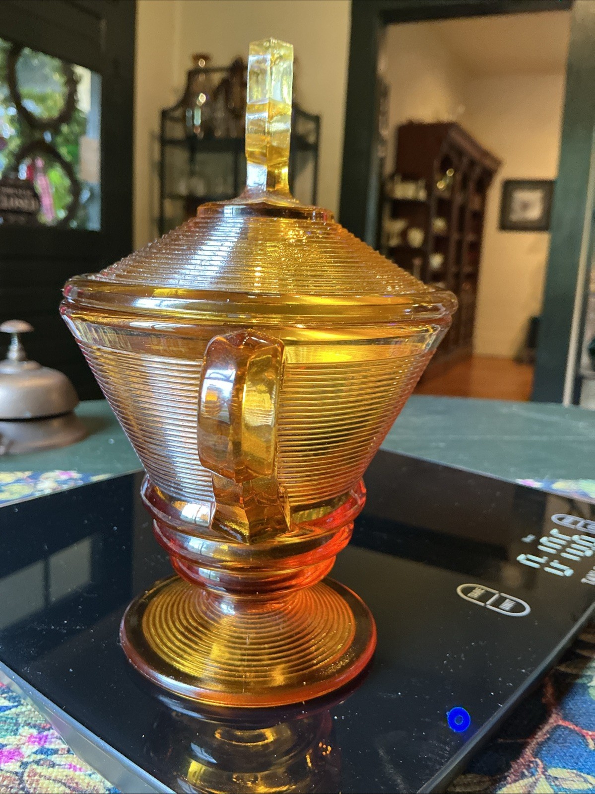 Vintage Indiana Glass Amber Old English Ribbed Candy Dish With Lid (read)