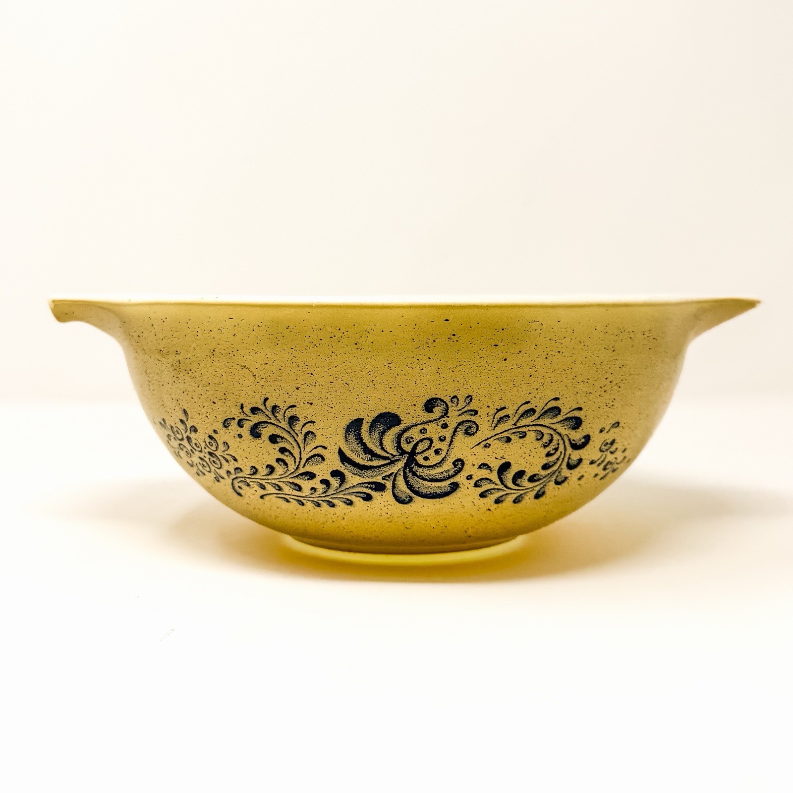 Vintage Pyrex Homestead 443 2.5 Qt Cinderella Mixing Bowl Blue Speckled USA
