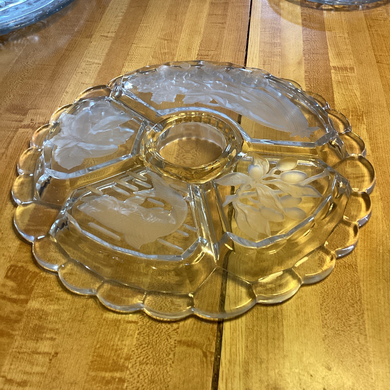 Clear Glass Round Divided Relish Serving Tray w/ Center Dip Bowl Scalloped