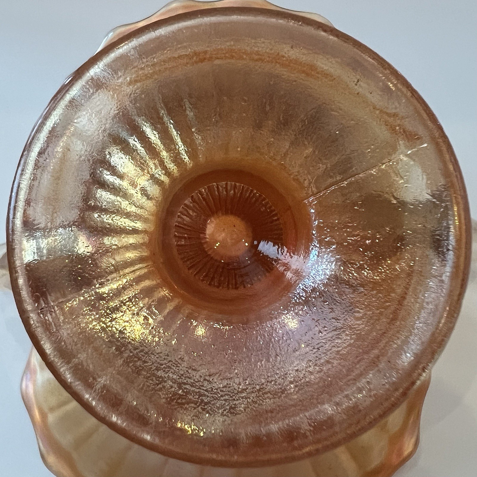 Antique Imperial Marigold Carnival Glass Stippled Rays Bowl UV Reactive 5.75″