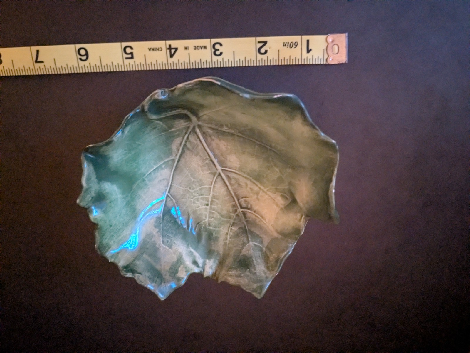 Vintage Vietri Foglia Leonardo Majolica Green Porcelain Leaf Glazed Bowl Italy