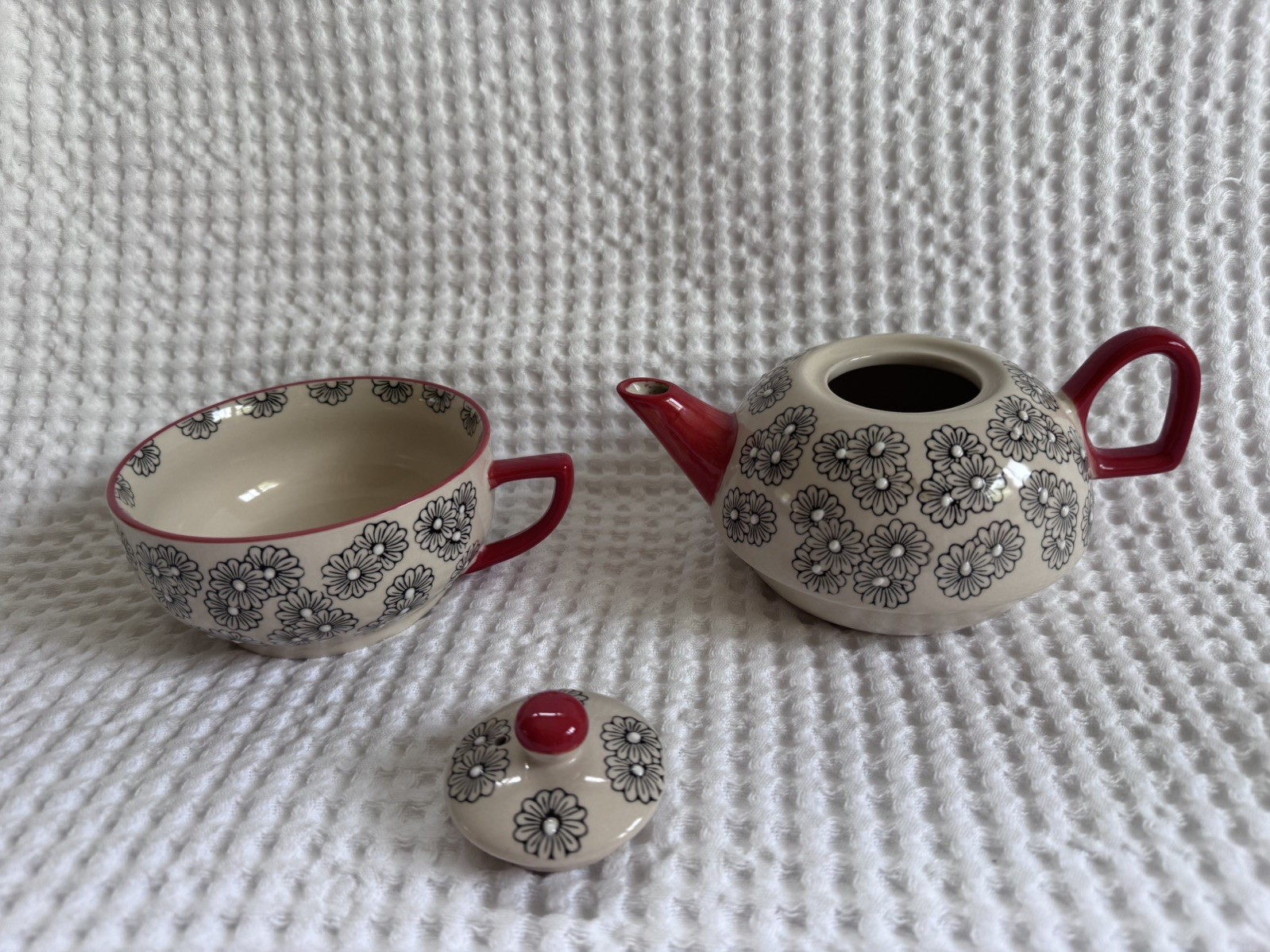 Yokohama Studio Hand Painted Whimsical Ceramic Teapot & Cup Mug Stacked Duo Set