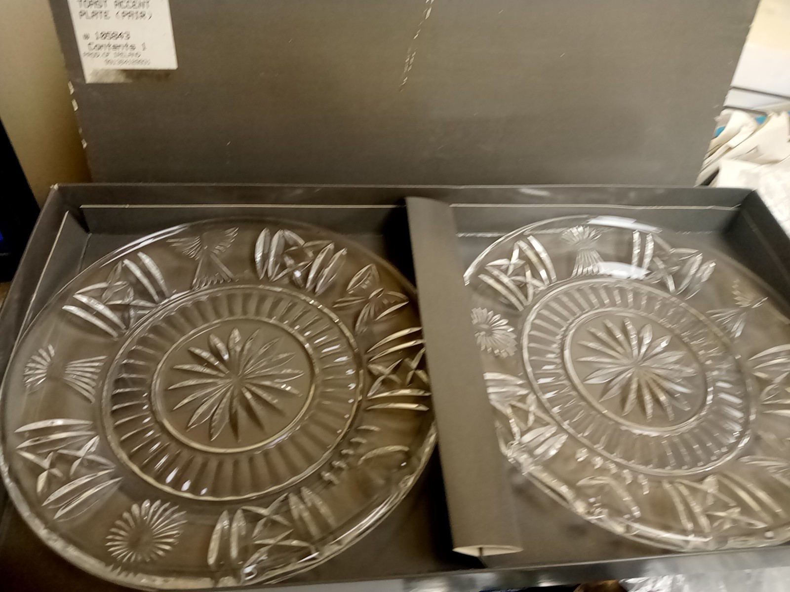 Waterford Crystal MILLENNIUM 8″ Plates Five Toast (Set Of 2) New In Box