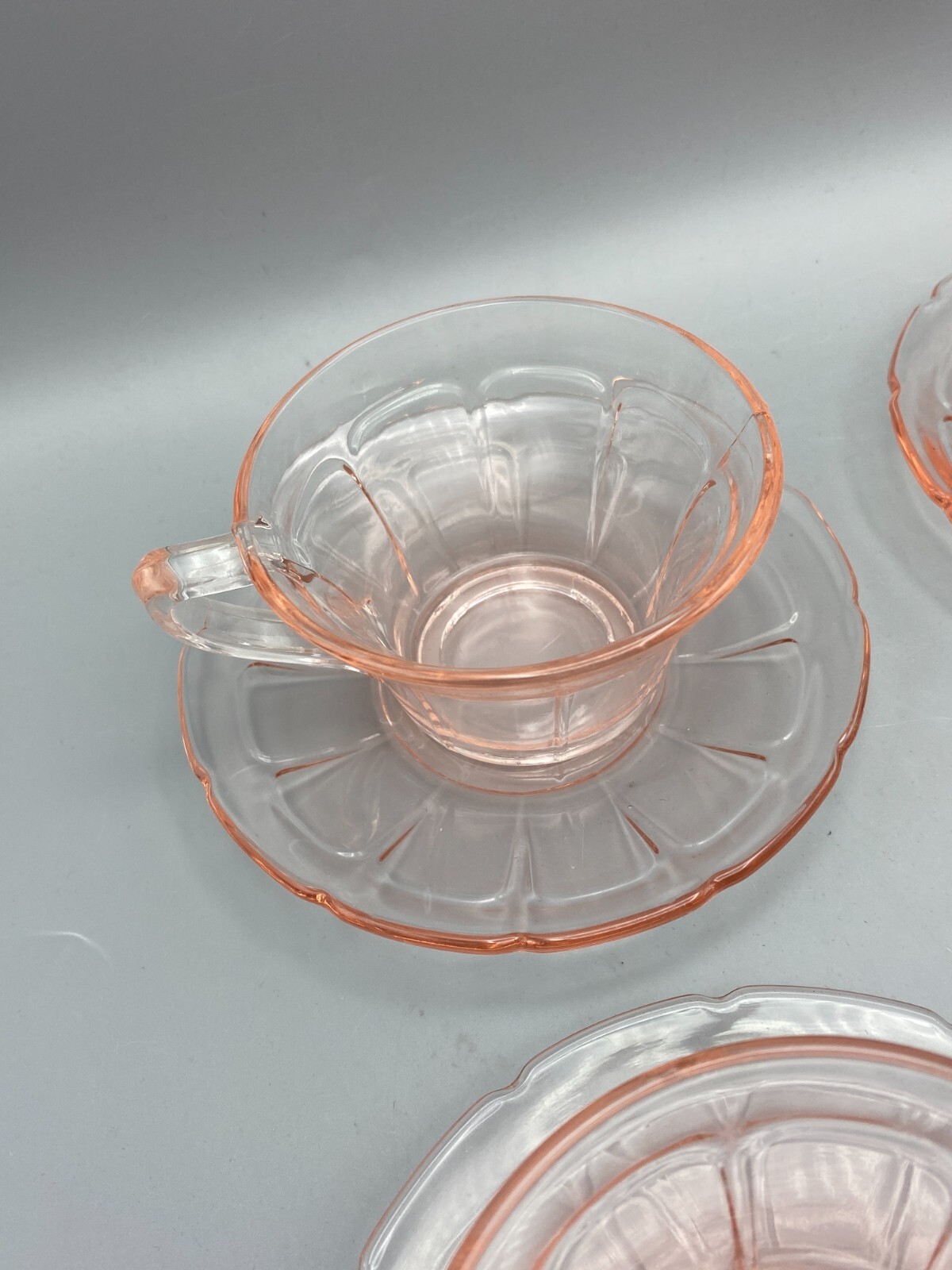 4x VTG Diamond Glass Co. VICTORY Pink Depression Glass Teacup & Saucer Set