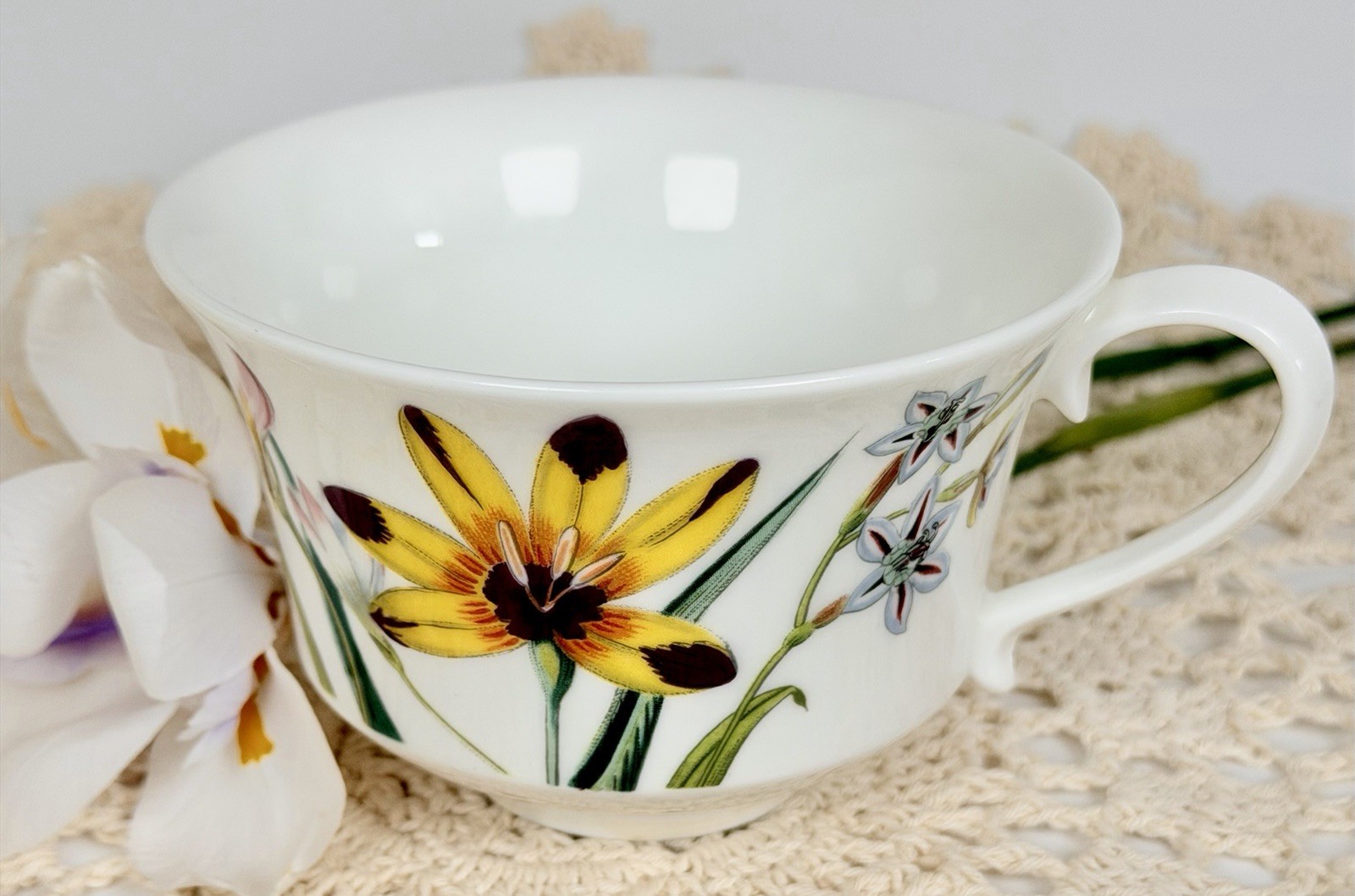 Portmeirion Jane Loudon Ladies Flower Garden Teacup Floral Cottagecore 1994