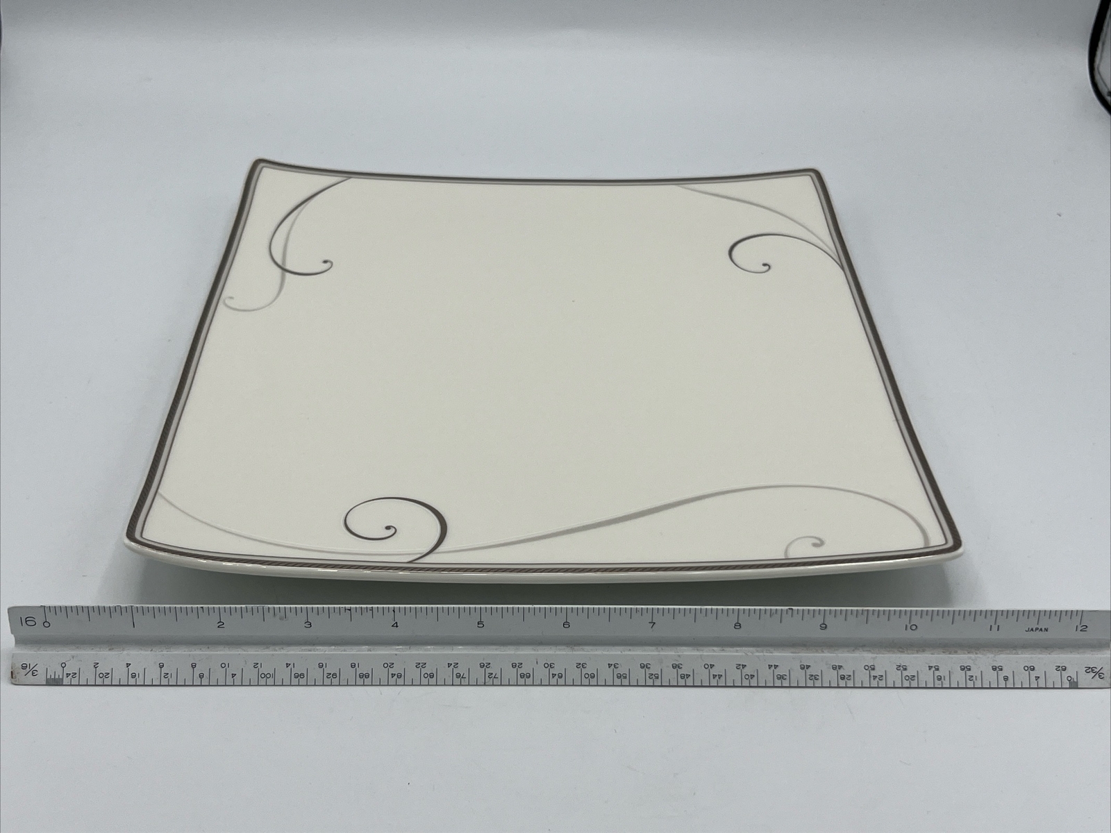 Noritake China Platinum Wave Four Piece Square Place Setting
