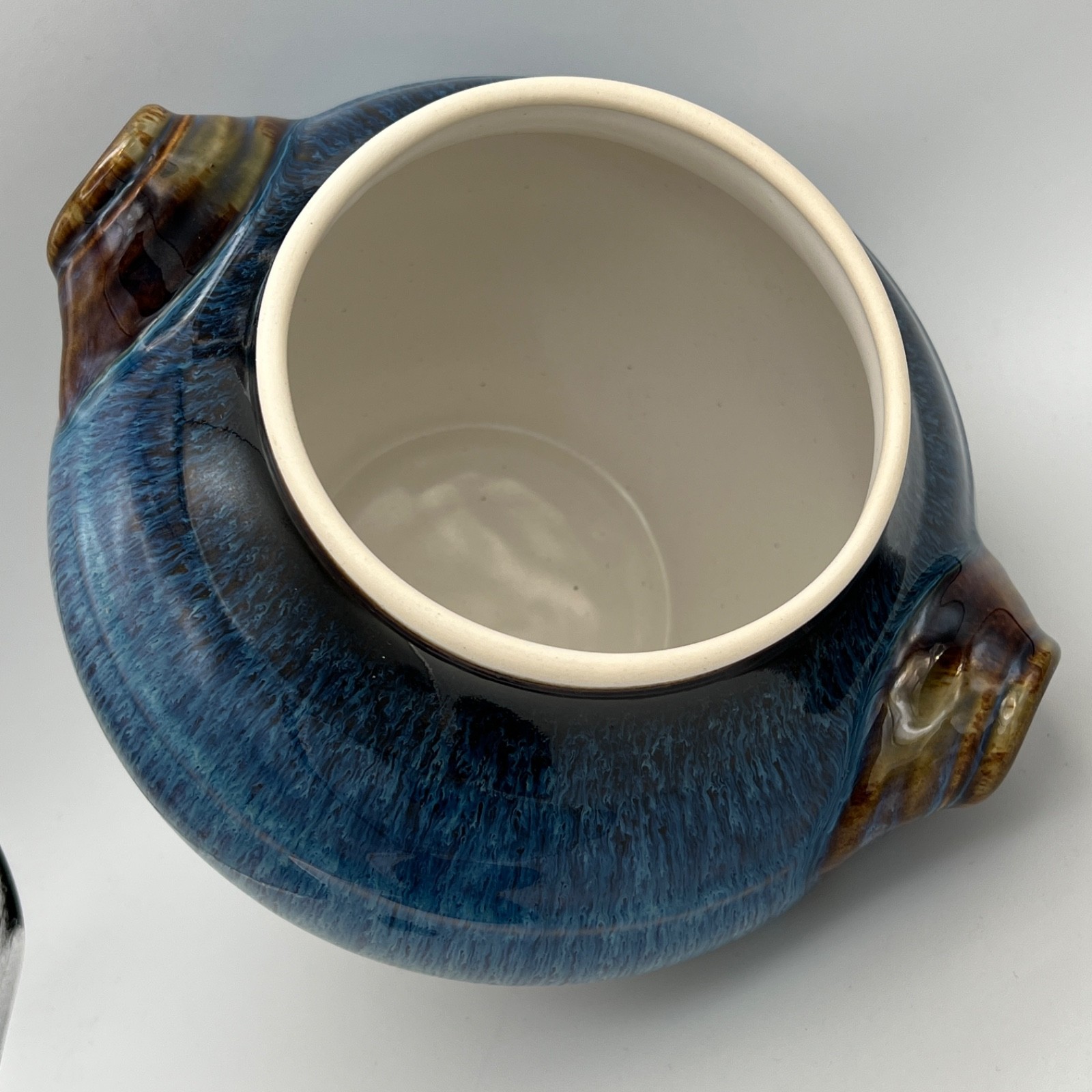 BILL CAMPBELL Studio Art Pottery Porcelain Jar Blue Drip Glaze RARE MINT
