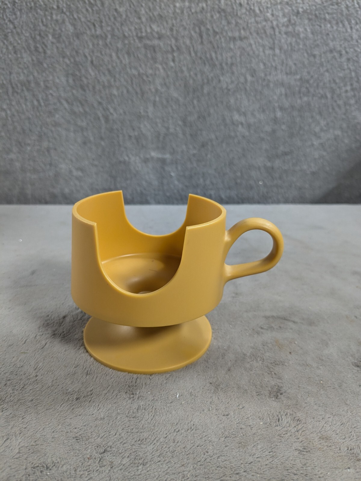 One Vintage Yellow Snap Mug BOTTOM ONLY!! Corning