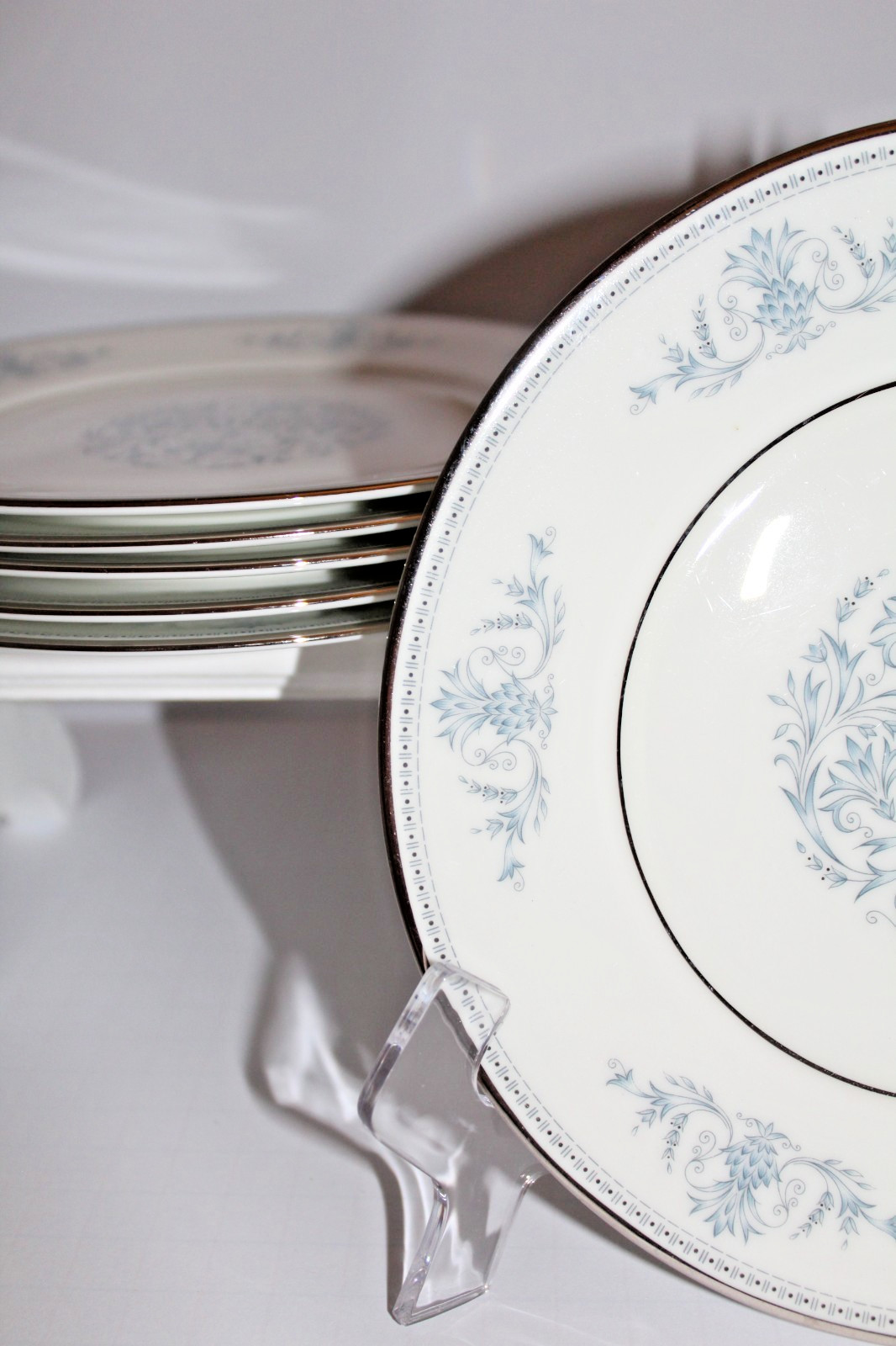 Set of 6 Vintage Oxford Bryn Mawr Bone China 8 1/4″ Plates