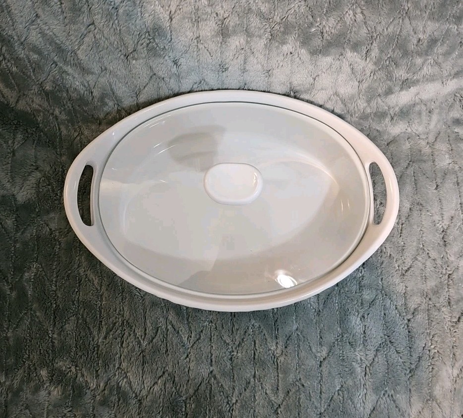 VTG Corning Ware French White 2.5 Qt/2.3 L Casserole Dish Handles With Lid