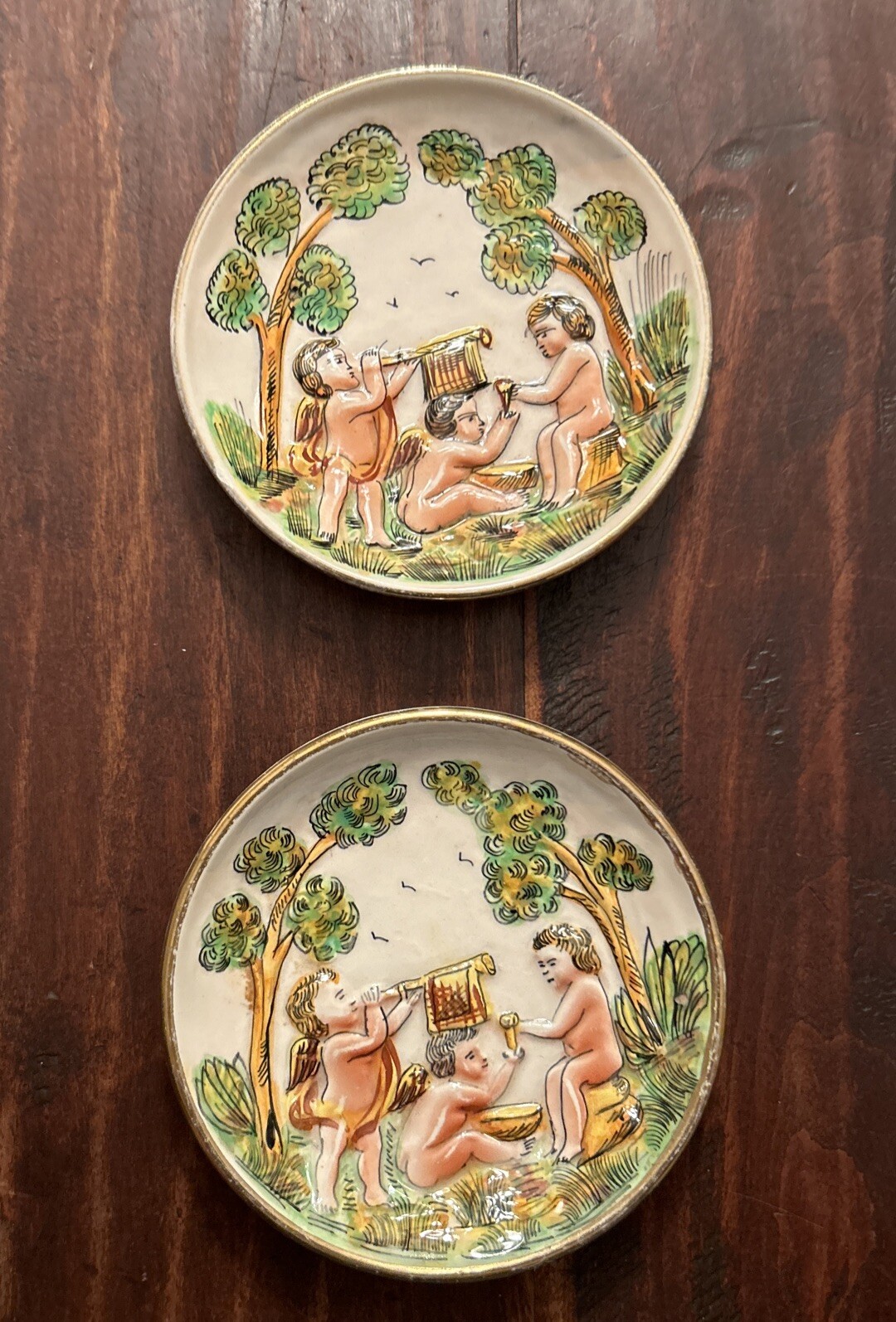 Vintage Pair Capodimonte Porcelain Hand Painted Mini 3 7/8″ Plates Cherubs Italy