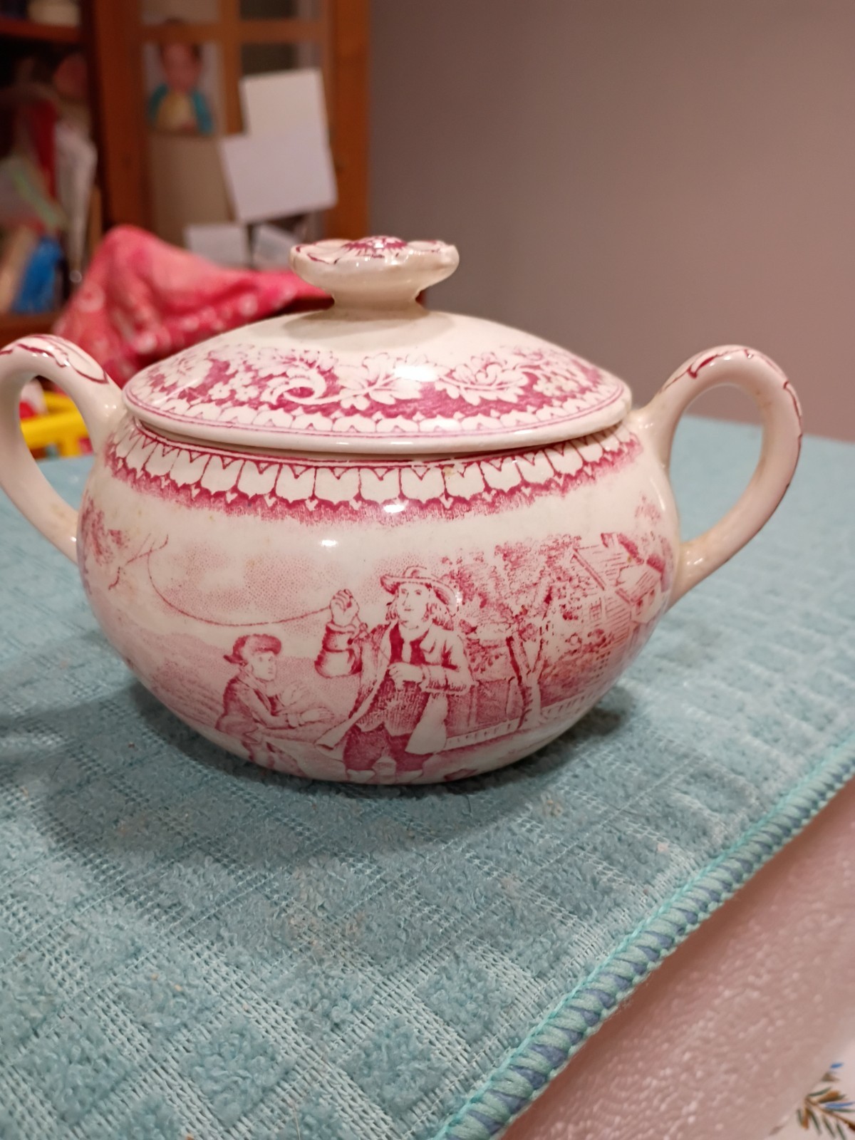 Homer Laughlin Red Transferware Sugar Bowl W/Lid Currier & Ives 3.75” 12 Oz