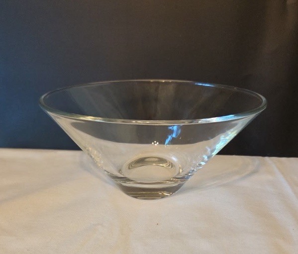 Set Of 6 Contemporary Oval Asymmetrical Clear Glass 6” Salad/Soup/Dessert Bowls