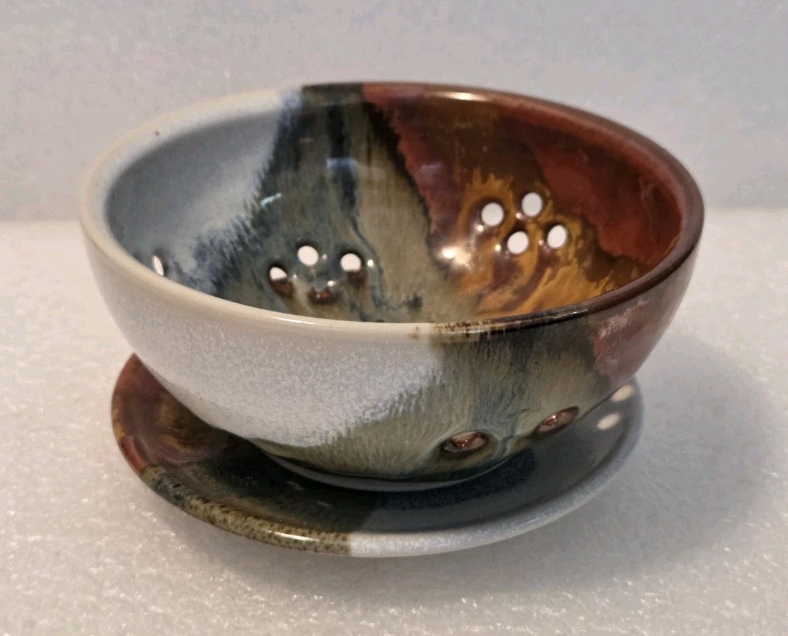Hand Thrown Pottery Earth Tones Colander Berry Bowl Strainer & Under Plate 5.5″