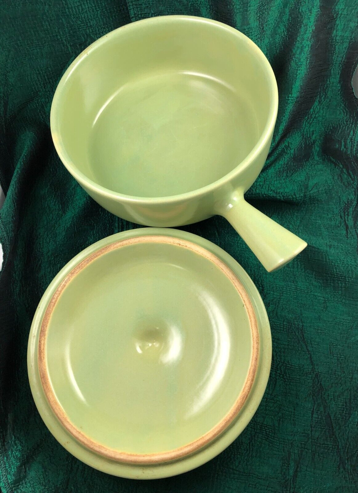 Vtg Stoneware Cooking Pot w Lid & Handle Sage Green La Solana 9″ W 3″ Deep