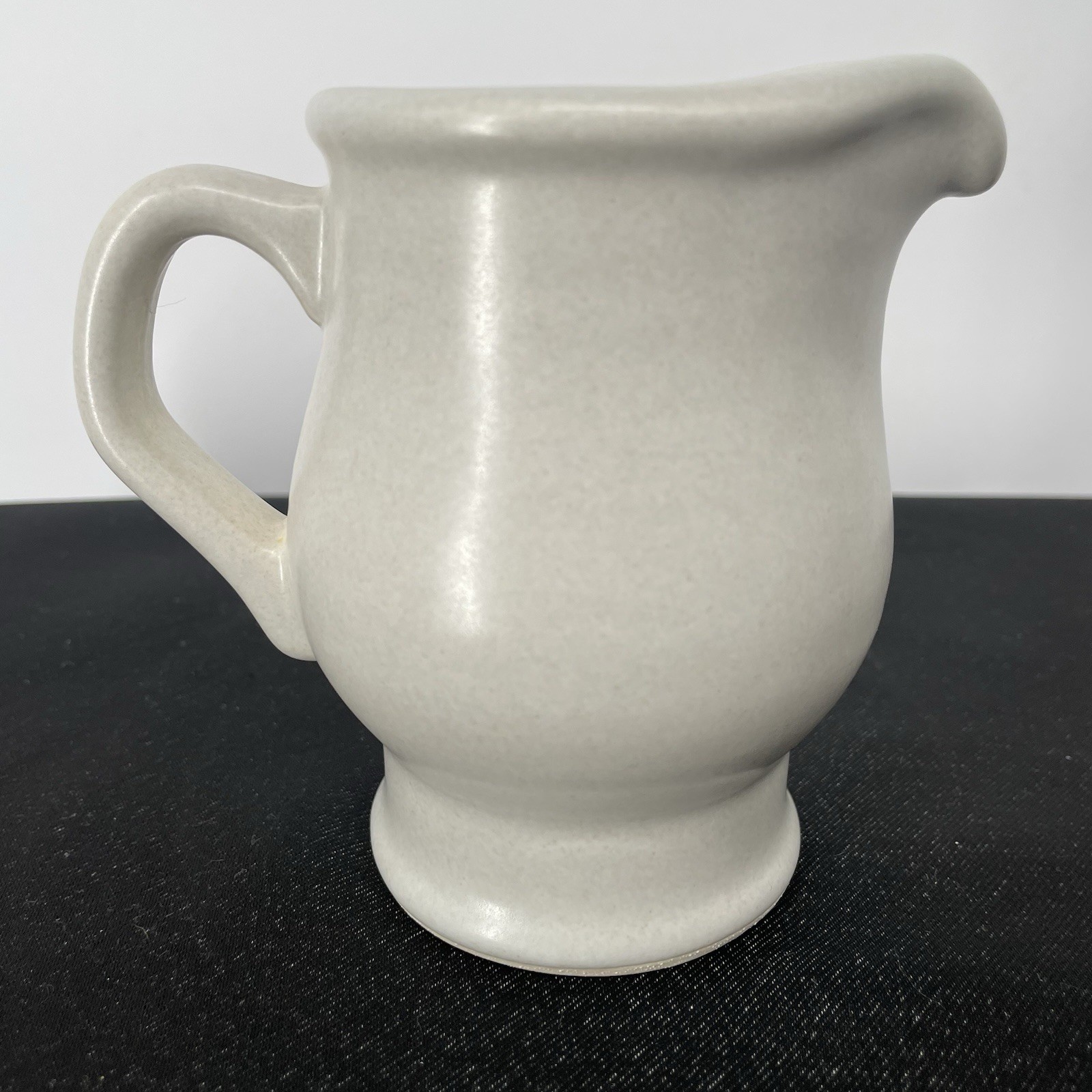 VTG 70s Pfaltzgraff Yorktowne Ceramic Blue Floral Coffee Creamer USA