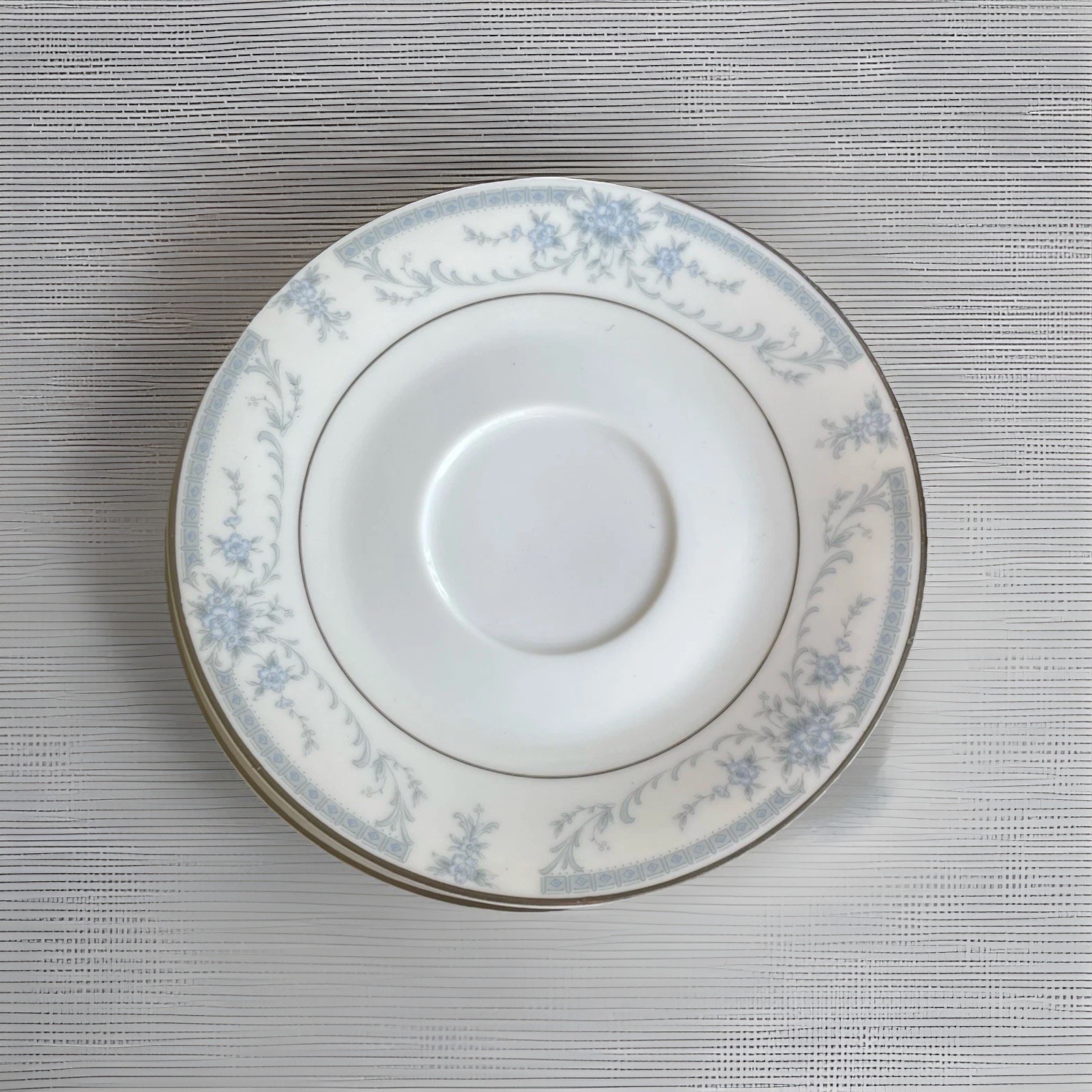 Vintage 19 Piece Set Sheffield Blue Whisper China-Most New