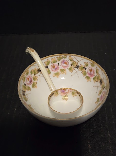 Vintage Noritake Japan 4.25″ Three Footed Hand Painted Roses Bowl with Spoon