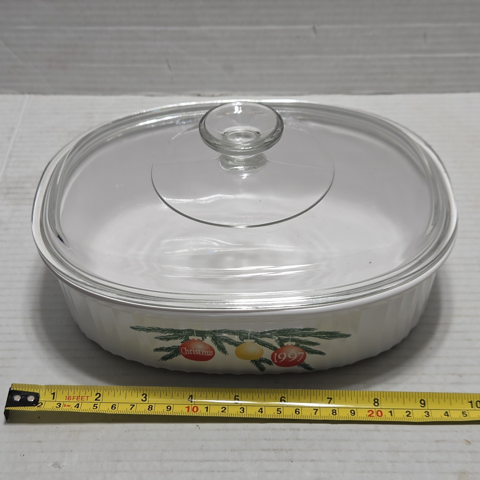 Vtg Corningware Christmas 1997 Oval Baking Dish F-12-B 1.8 L W/ Lid EUC HTF