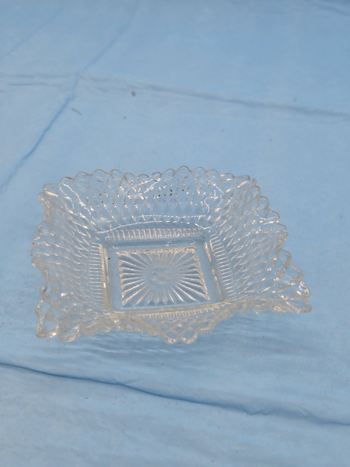 Clear INDIANA GLASS Co Square Ruffled Diamond Point Candy Dish Bowl **56-11