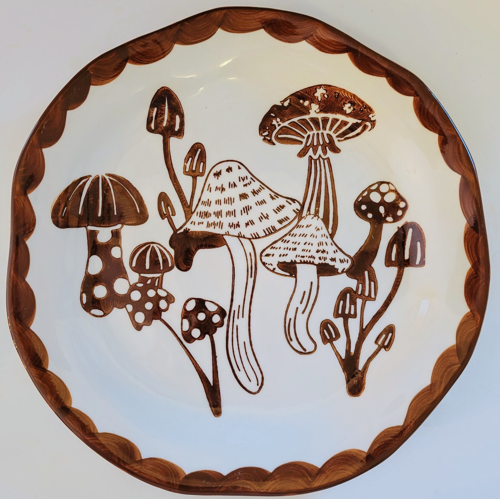 Potter’s Studio 3ct Luncheon Dinner Mushroom Plates Asymmetrical 10” Brown