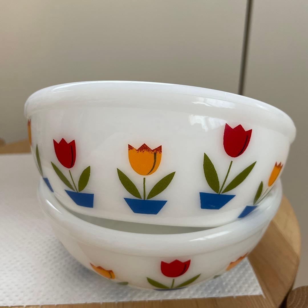 Fire-King 15oz Tulip Bowl Printed Milk Glass Ware Set of 2 Retro Excellent