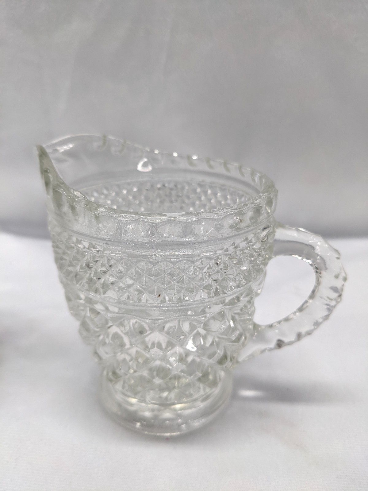 Vtg Anchor Hocking Wexford Pressed Glass Creamers Lot Of 2 Diamond Cut Pattern