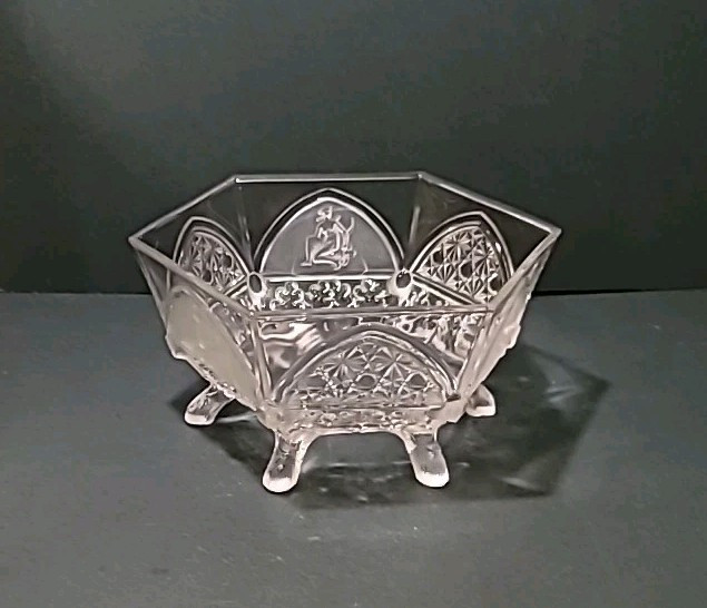 EAPG Gillinder & Sons CLASSIC Pattern Frosted Nudes Panels BOWL LRG Ftd 1875
