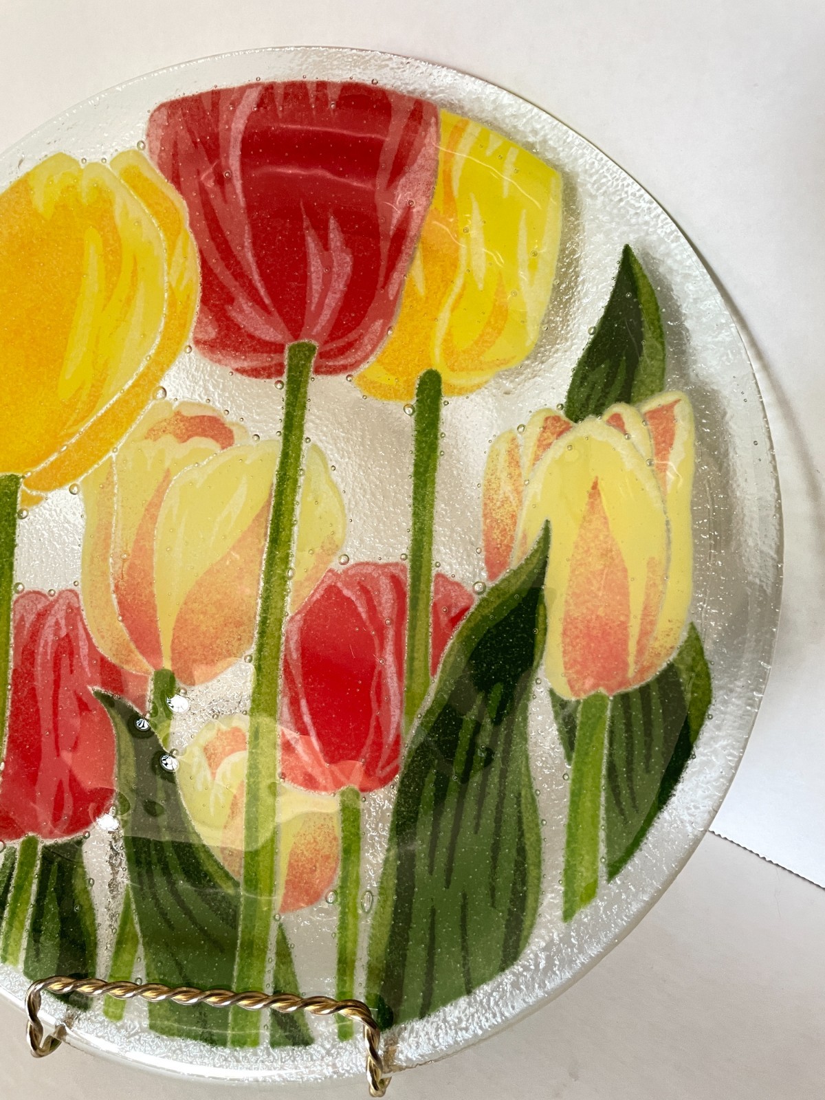 Peggy Karr Tulips Fused Art Glass Plate 11″ Floral Home Decor Cottagecore 2008