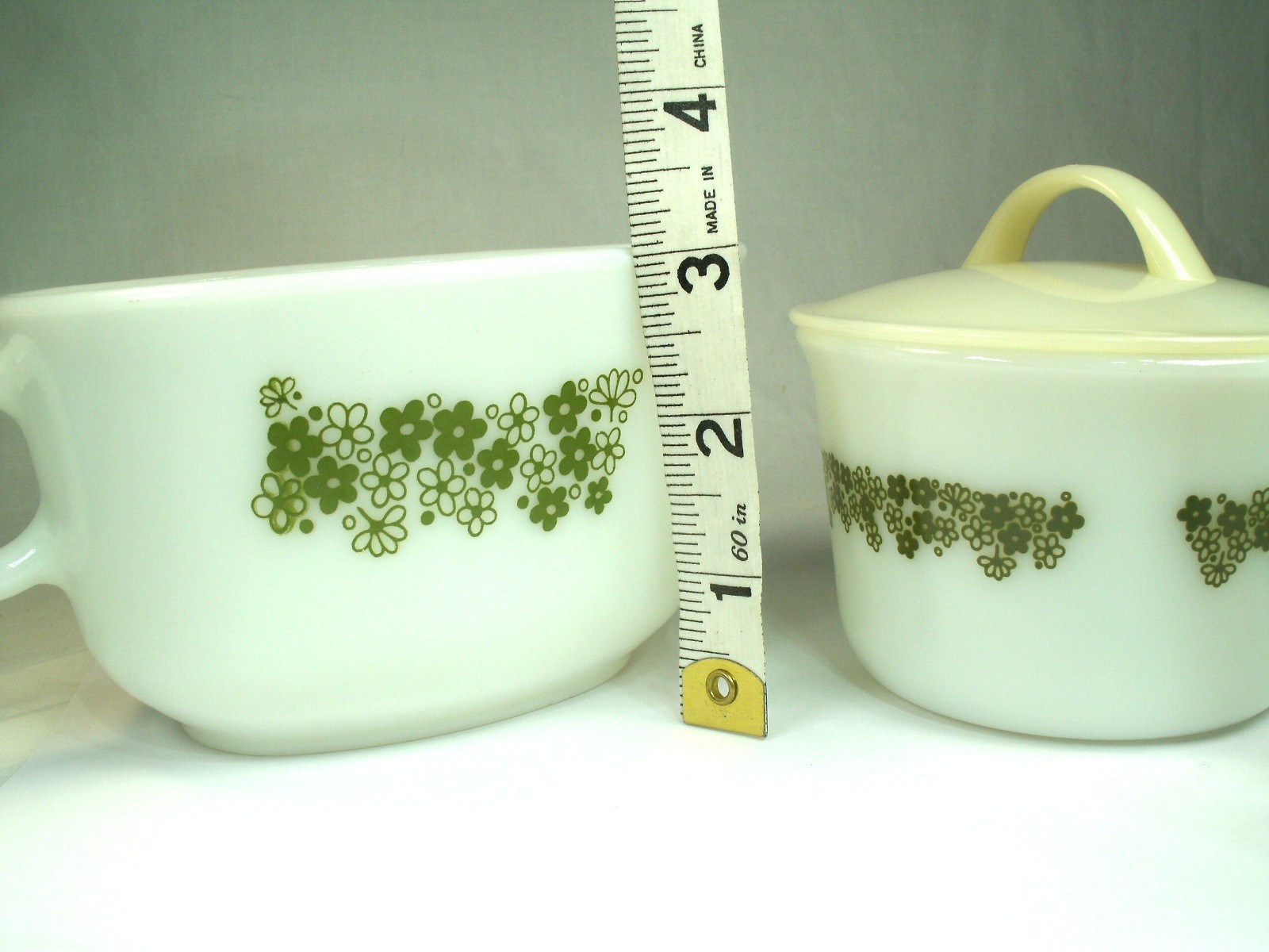 Vintage Pyrex Spring Blossom Crazy Daisy Creamer and Sugar Bowl With Plastic Lid