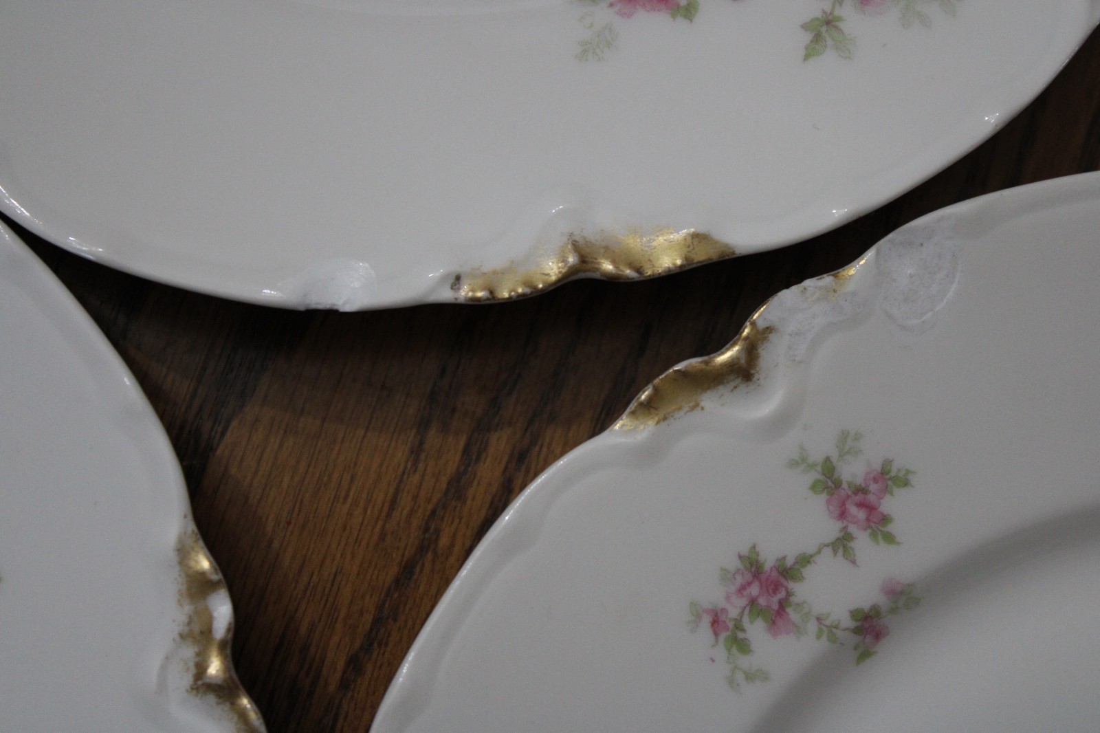 (3)Haviland Limoges Schleiger 9.5″ Dinner Plate Pink Rose Scallop Gold Edge Chip