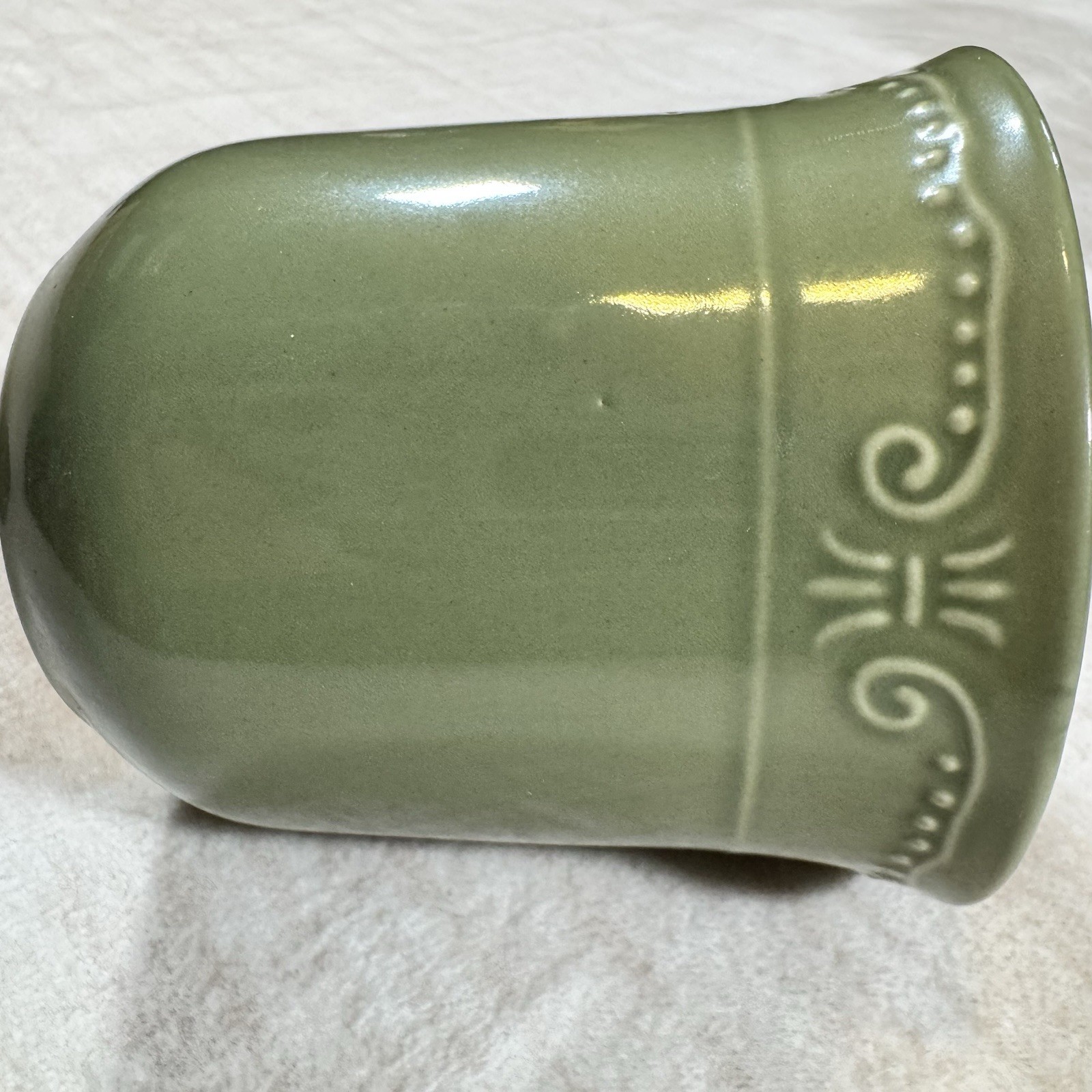 Isabella By Kennex Sage Green Stoneware Coffee Mugs Set of 6 Embossed Retired