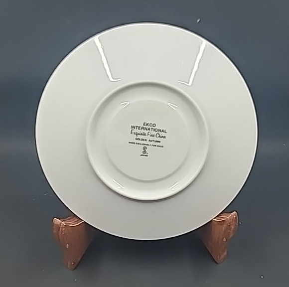 Four Piece Setting EKCO International Golden Autumn Fine China Japan Vintage