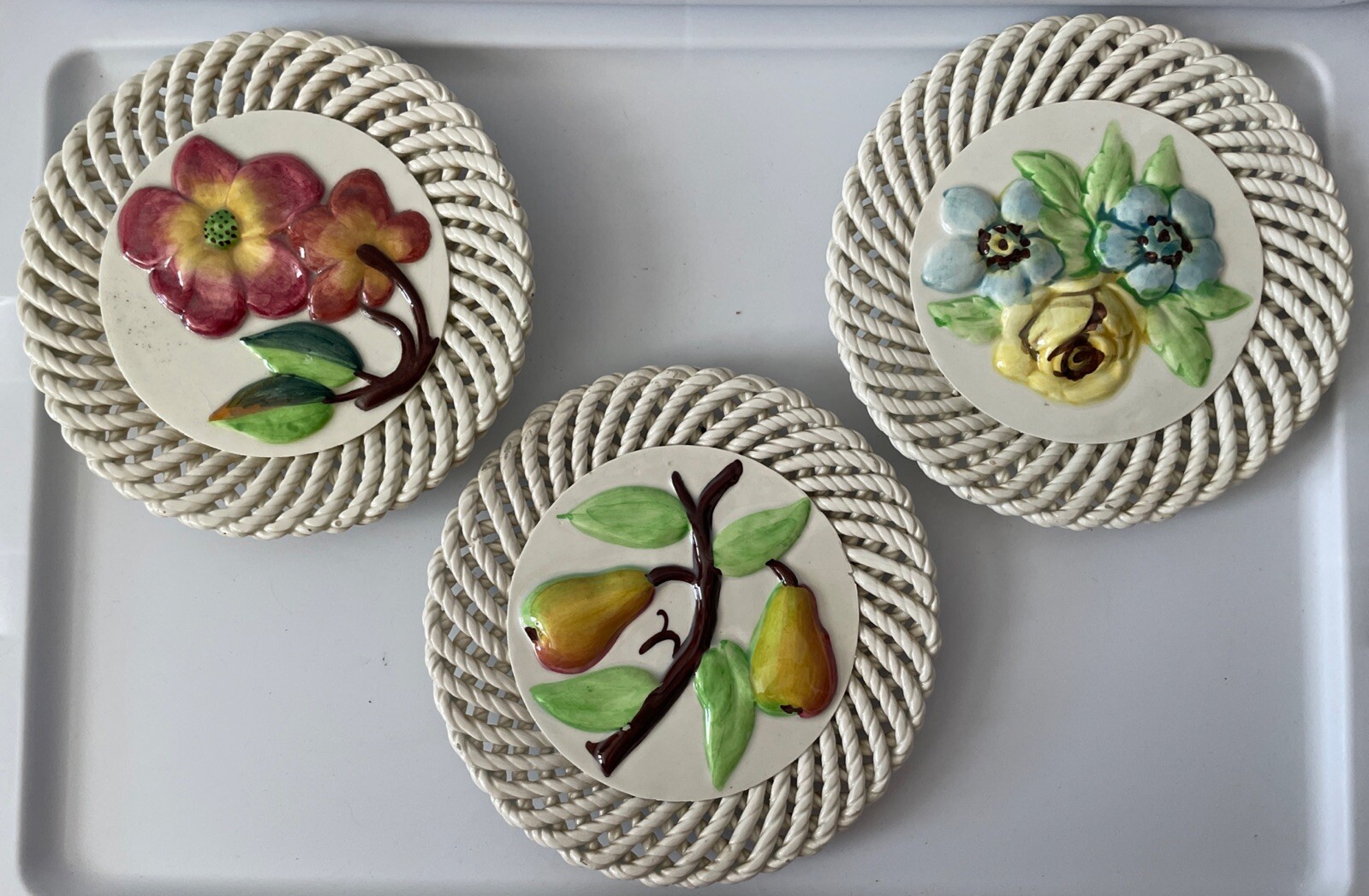 Ceramic Spain Wall Plates Spanish Art 3D Fruit Flowers Lattice Painted Set of 3