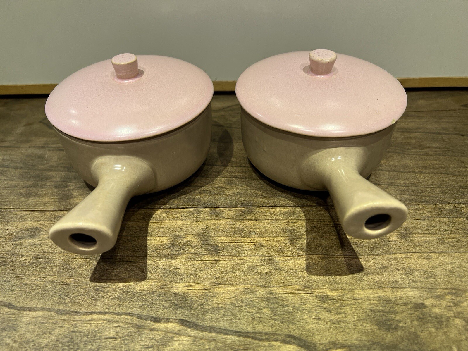 VTG La Solana Clay Pottery Individual Serving Casserole Bowls W/ Pink Lids Set 2