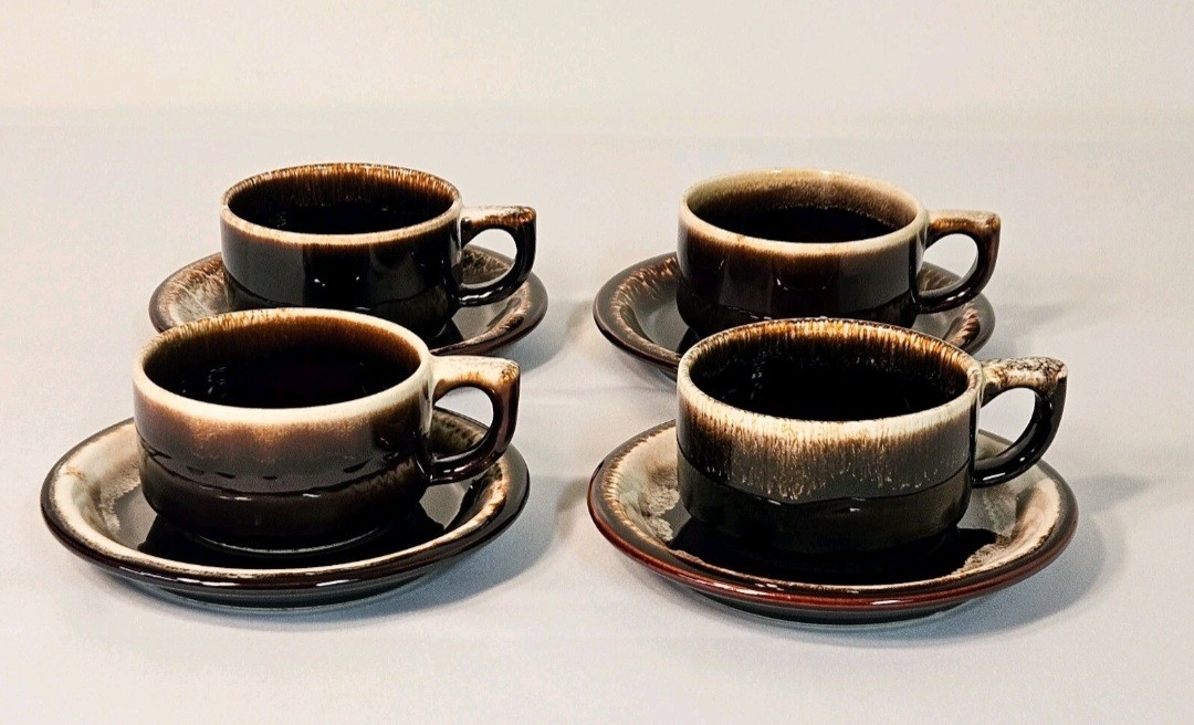 Vintage Pfaltzgraff Gourmet Brown Drip Set 8 Coffee Tea Cups and Saucers Plates