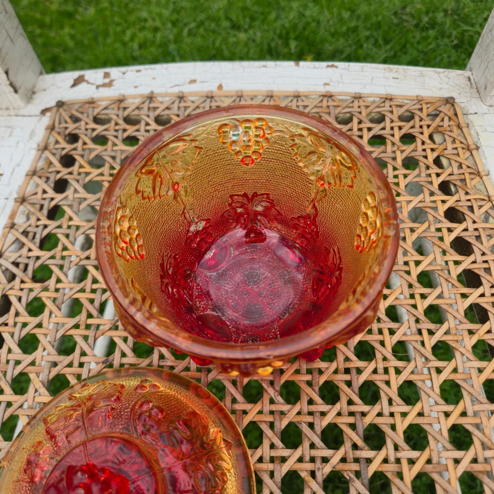VTG Jeannette Harvest Grapes Amber Red Carnival Glass Footed Covered Candy Dish