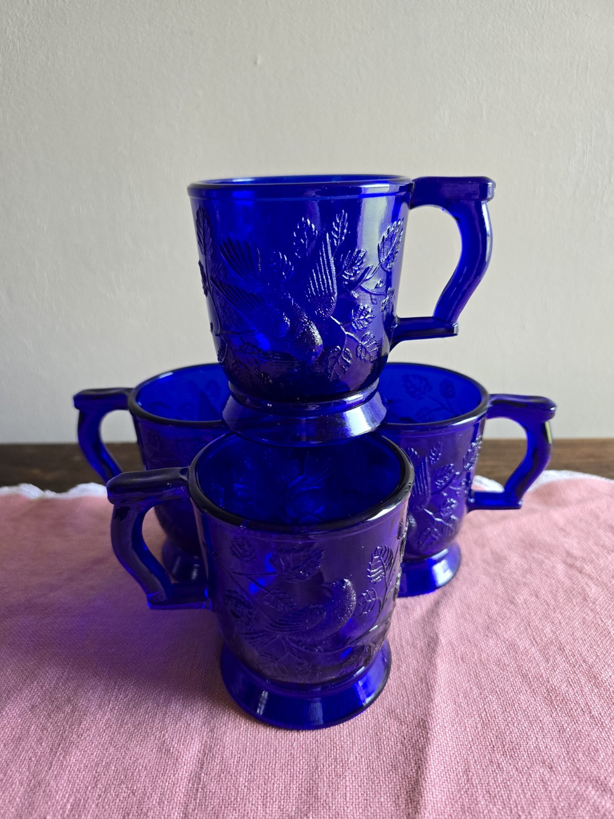 Set Of Mosser Glass “Robin in a Tree” 8oz Mug Cobalt Blue Bryce Brothers Design