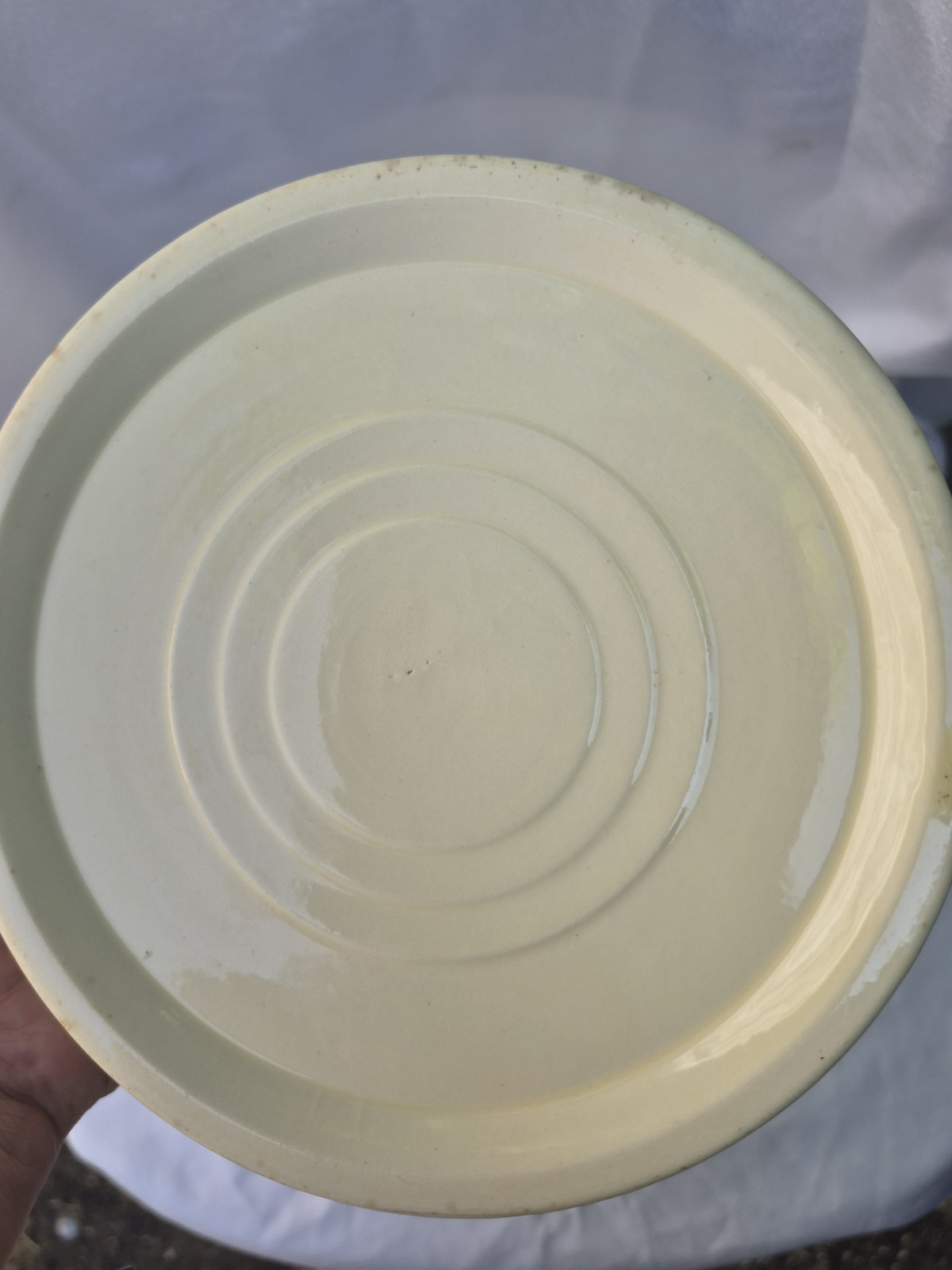 Round Floral Ceramic Casserole w/ Lid, Metal Holder Handles, Beige/Silver