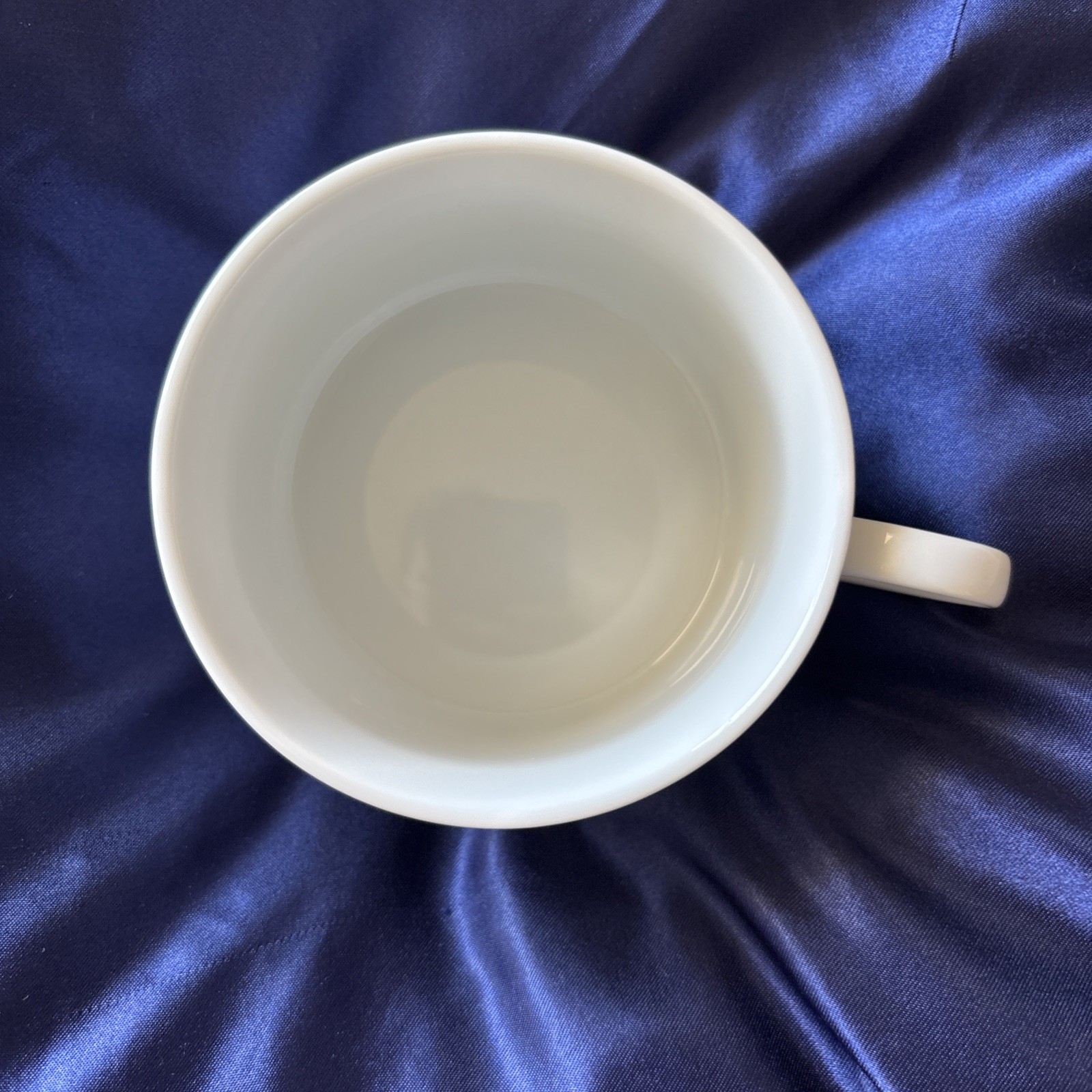 VTG Lovegrove & Repucci New York Delft Flat Cup Blue Graffiti White Porcelain 03