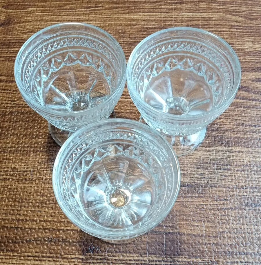 Vintage Wexford Anchor Hocking Pressed Glass 3.5″ Sherbert Fruit Dish Set Of 3