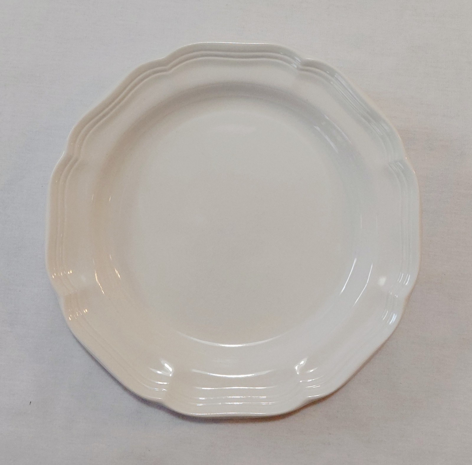 Mikasa Salad Plates 7 7/8″ French Countryside Off White Rustic Farmhouse Set 4