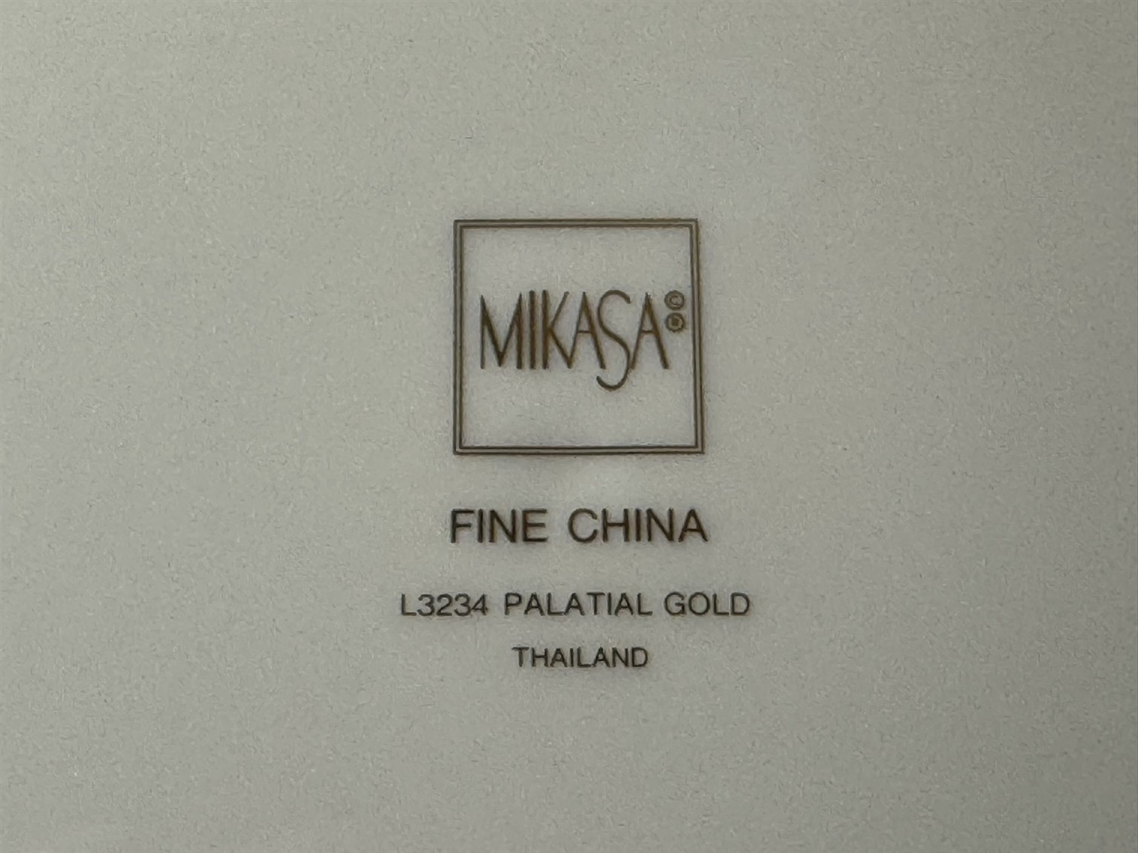 Mikasa Fine China L3234 PALATIAL GOLD 12 1/4″ Chop Plate/Round Serving Platter