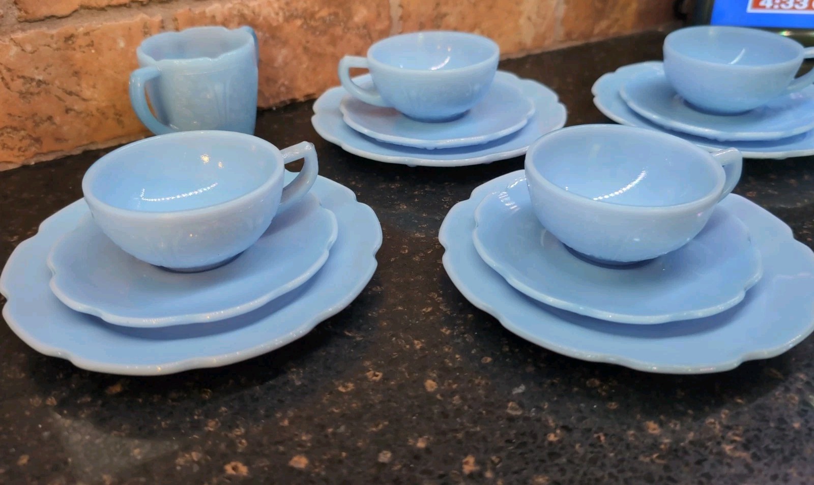 VTG JEANNETTE CHERRY BLOSSOM DELPHITE 13 PIECE JUNIOR DINNER SET