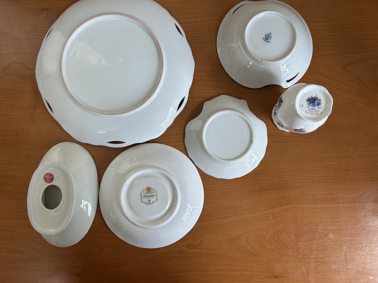 Lot of 7 Vintage Floral Variety Cottage Core Wall Plates & Small Decor Items