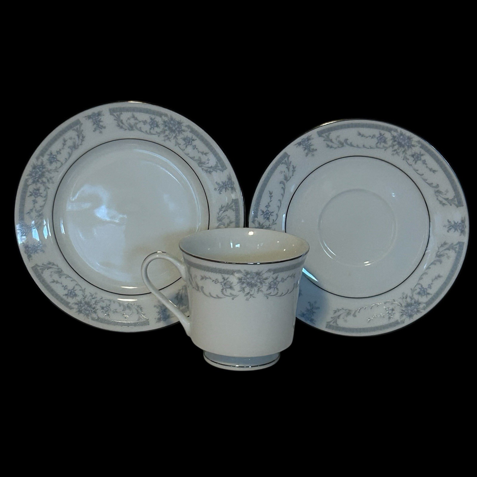 Vintage 1985 Sheffield Blue Whisper Porcelain Cup Saucer And Dessert Plate Japan