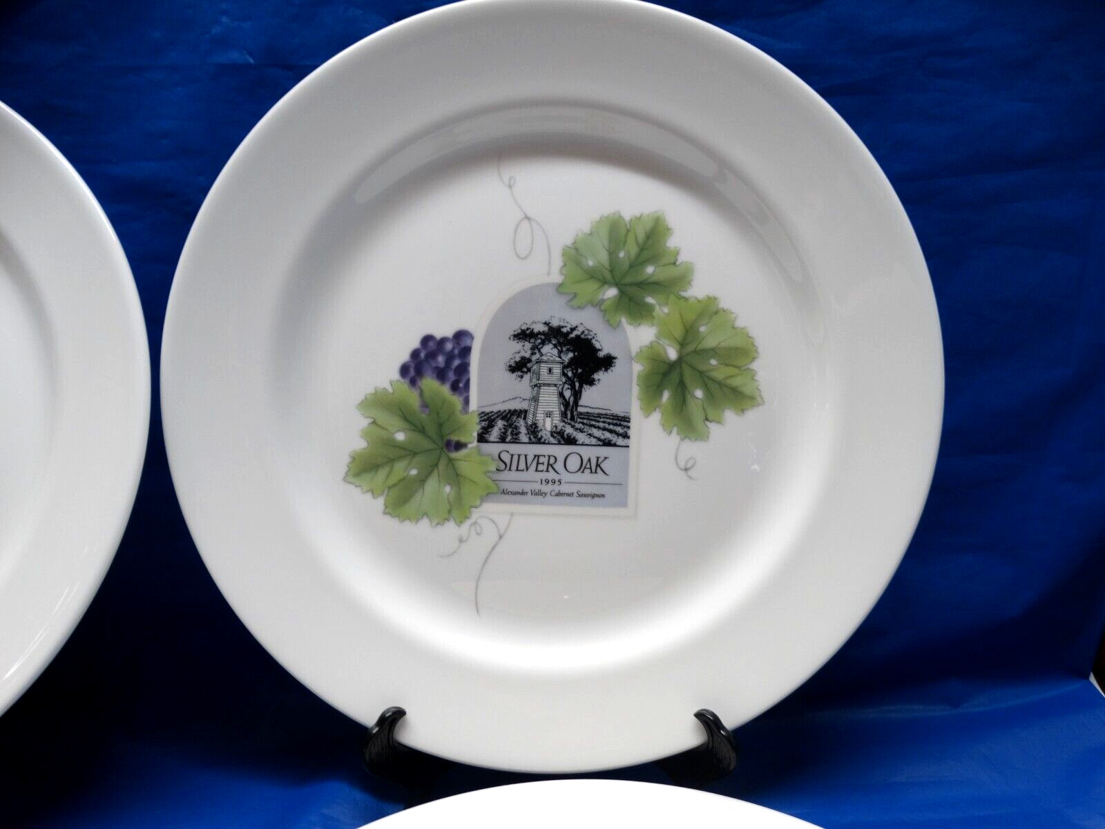 4 Wedgwood Grand Gourmet Vintage Collection Wine Theme 10″ Dinner Plates EUC